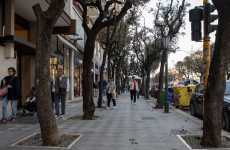 Bari, un giro su corso Cavour: nostalgica via dello shopping rimasta uguale a se stessa